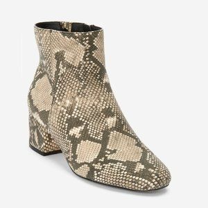 Comfortview Faux Leather Snake Ankle Booties 11WW